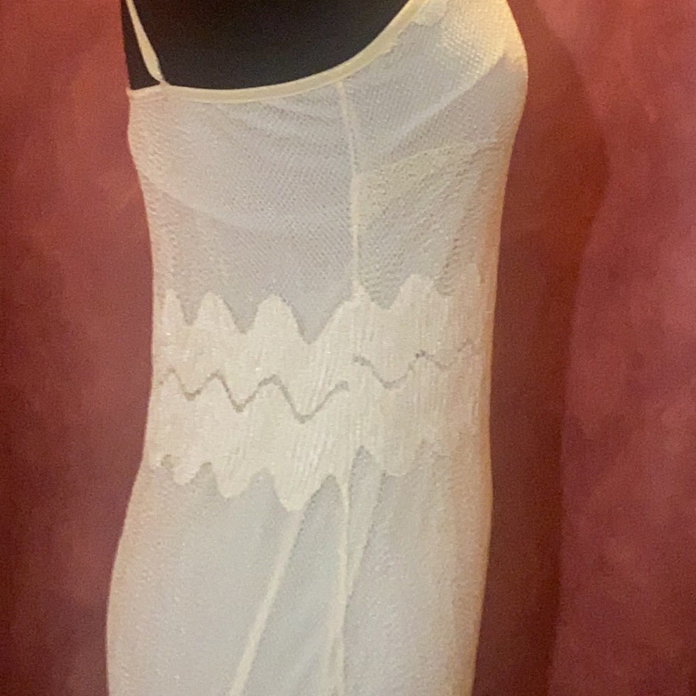 Long Dress - Picture 3 of 4